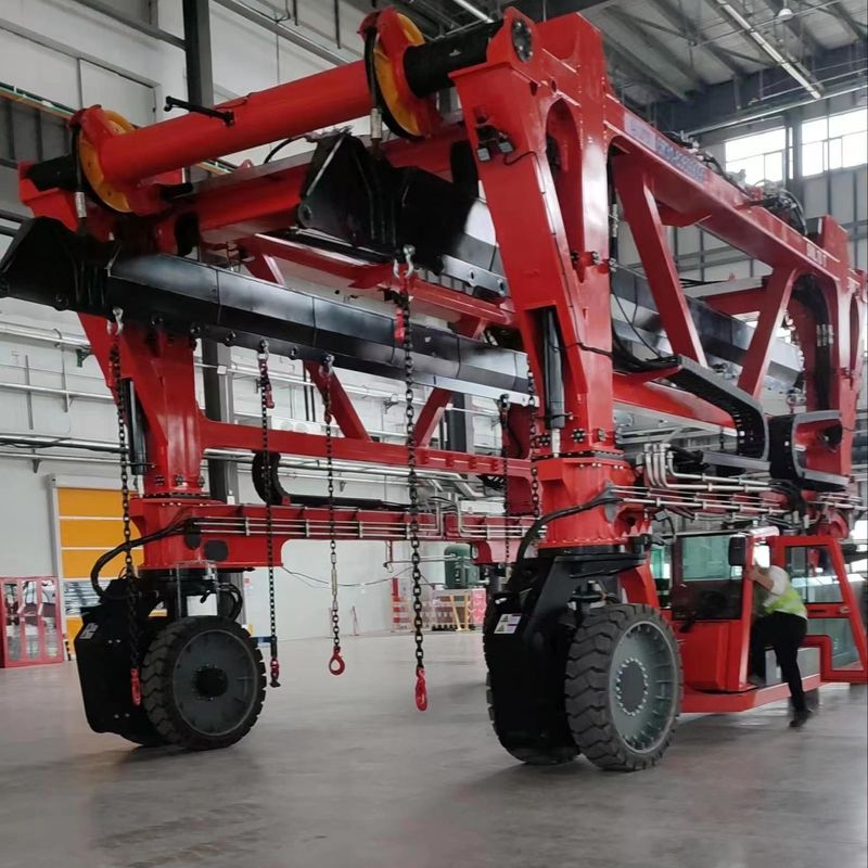 ওভারসাইজড কার্গোর জন্য 80T ইন্ডাস্ট্রিয়াল স্ট্র্যাডল ক্যারিয়ার ট্রাক 5কিমি/এইচ 3কিমি/ঘ